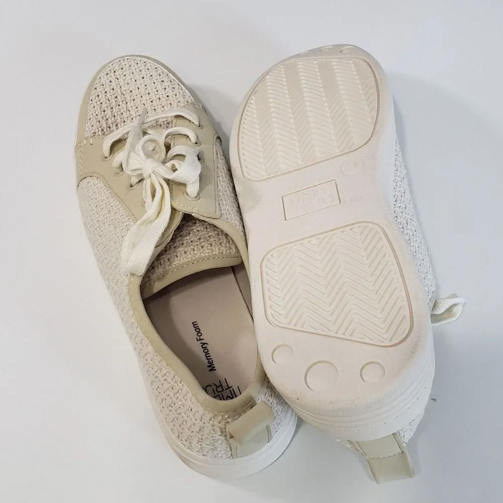 Like NEW Time & Tru Women's Size 9 Sneakers